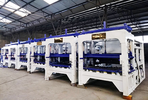 選購(gòu)好的水泥磚機(jī)需要注意哪些的地方？